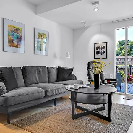 Stunning In With Wifi Apartment *