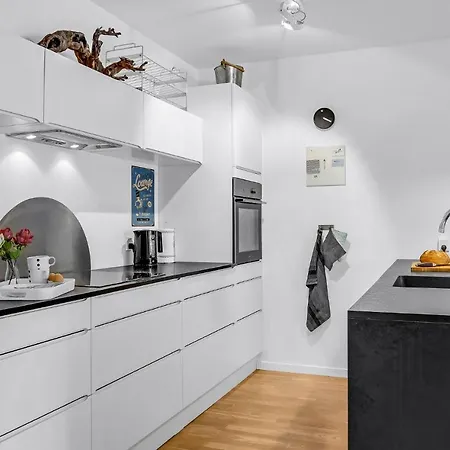 アパート Amazing In With 01 Bedrooms And Wifi ヘルシンゲル